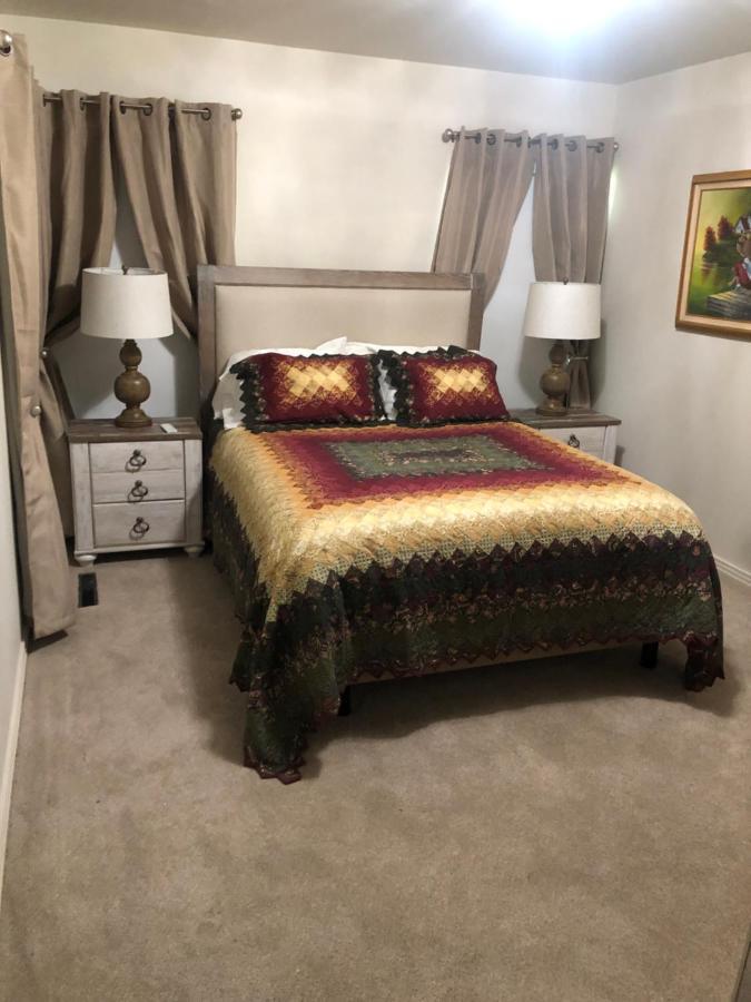 Kathryn'S Corner Cottage - Gorgeous Views Alpine Bagian luar foto